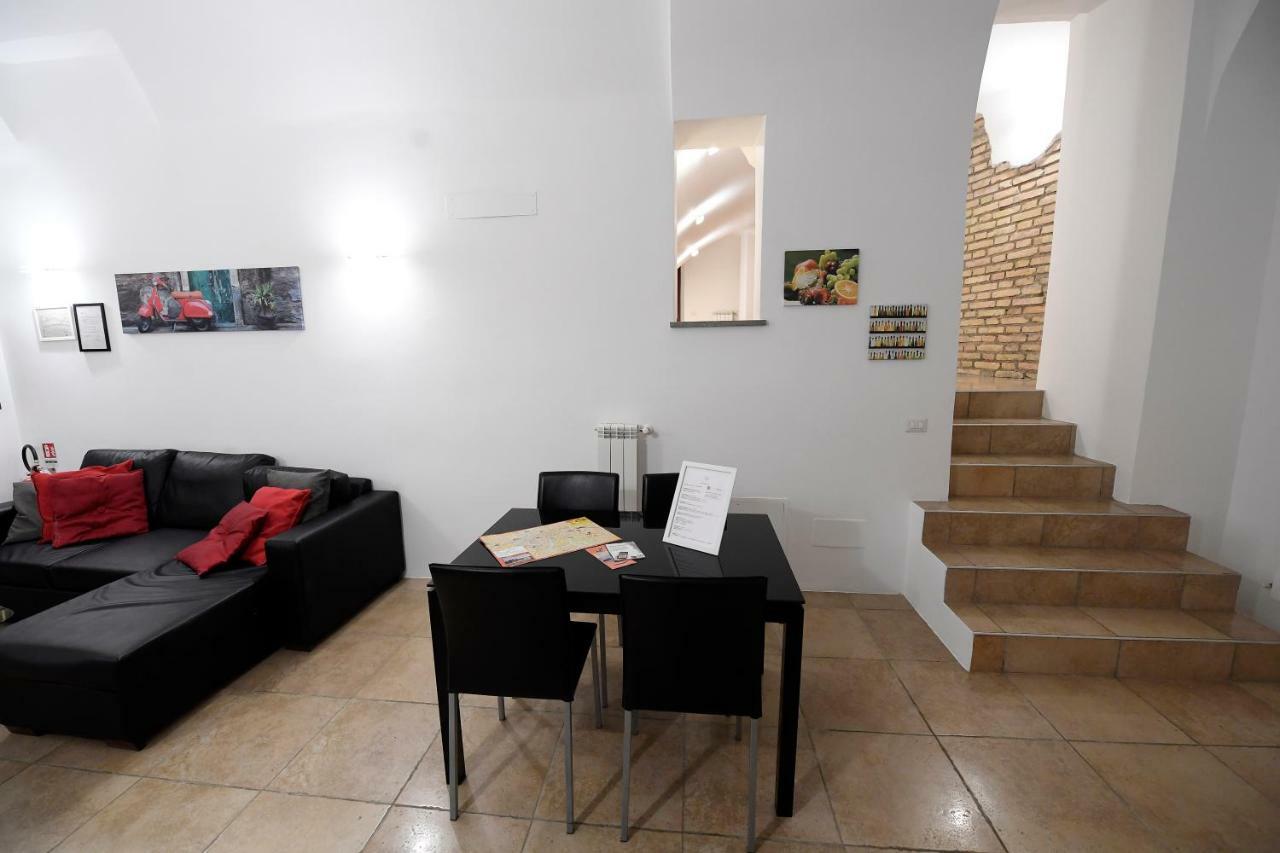 In Selci - Colosseo Apartment Rome Bagian luar foto